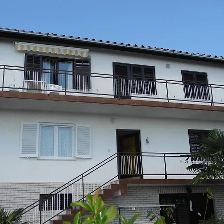 Apartment In 5481 Crikvenica