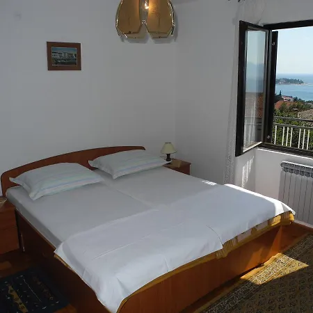 Apartment In 5481 Crikvenica